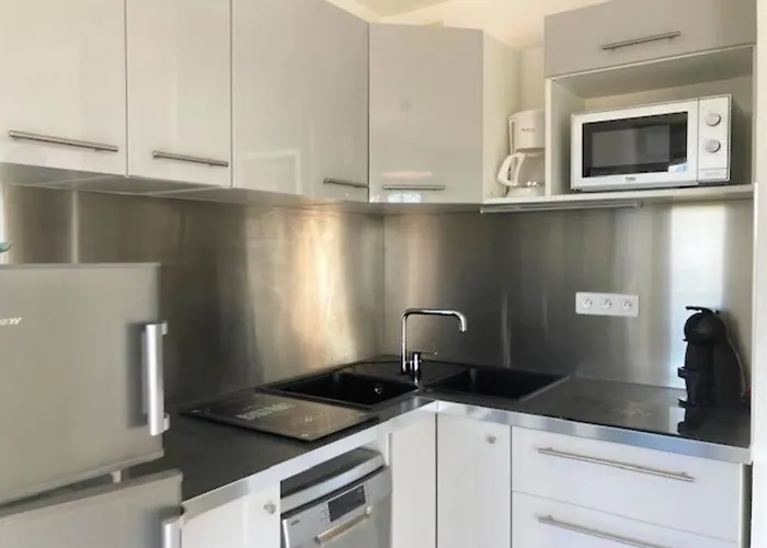 213, Natura Beach, Village Naturiste *