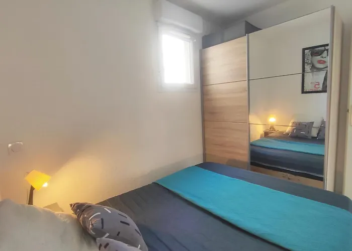 213, Natura Beach, Village Naturiste * Agde