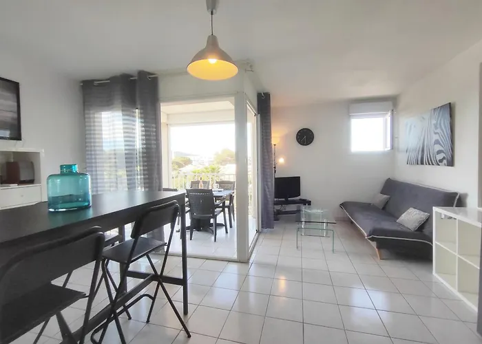 213, Natura Beach, Village Naturiste *